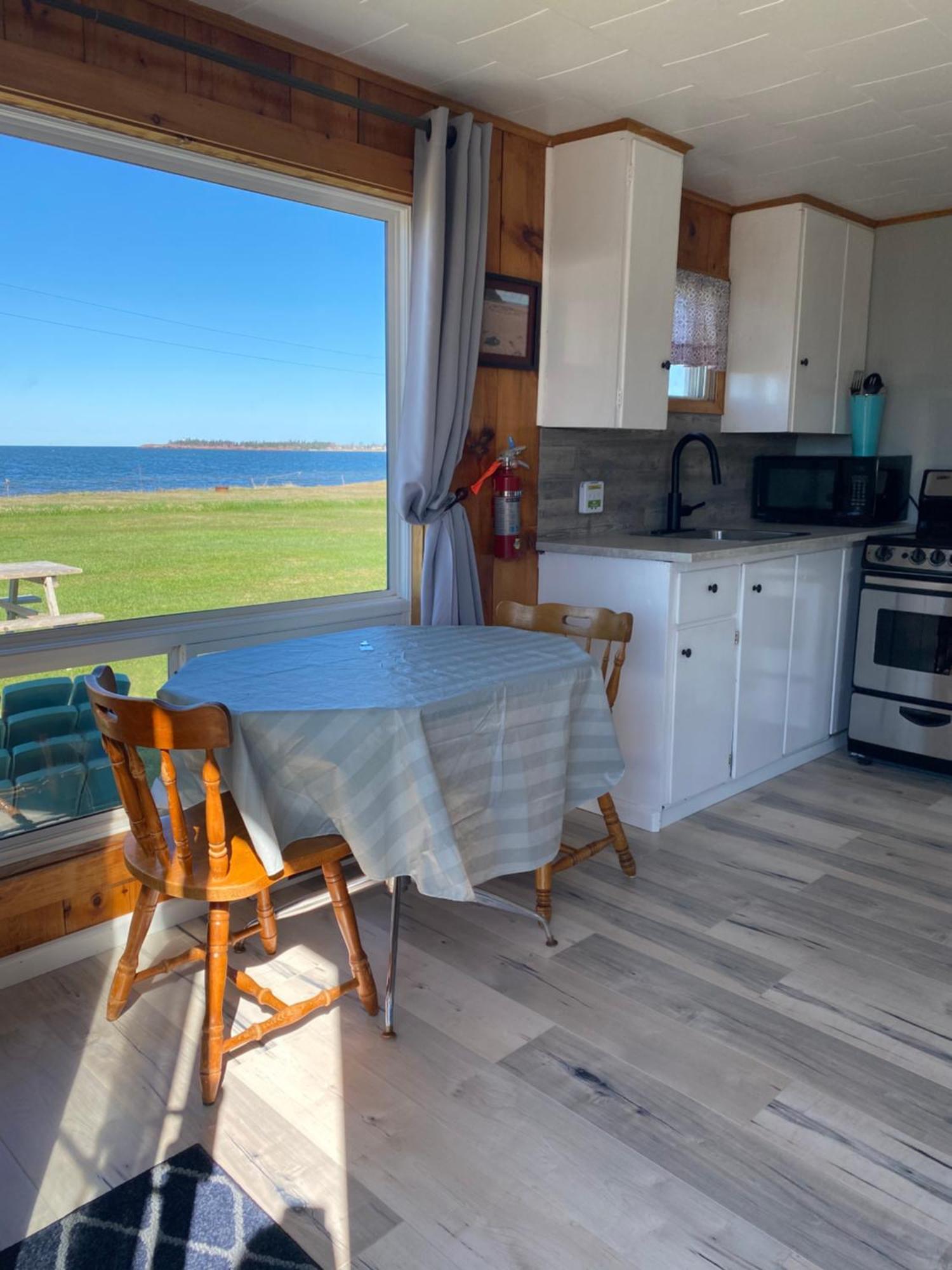Cottages On Pei-Oceanfront Bedeque ภายนอก รูปภาพ