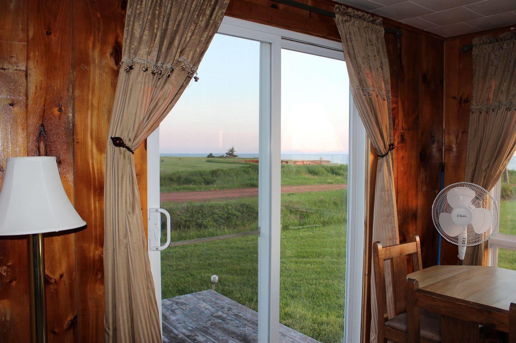 Cottages On Pei-Oceanfront Bedeque ภายนอก รูปภาพ
