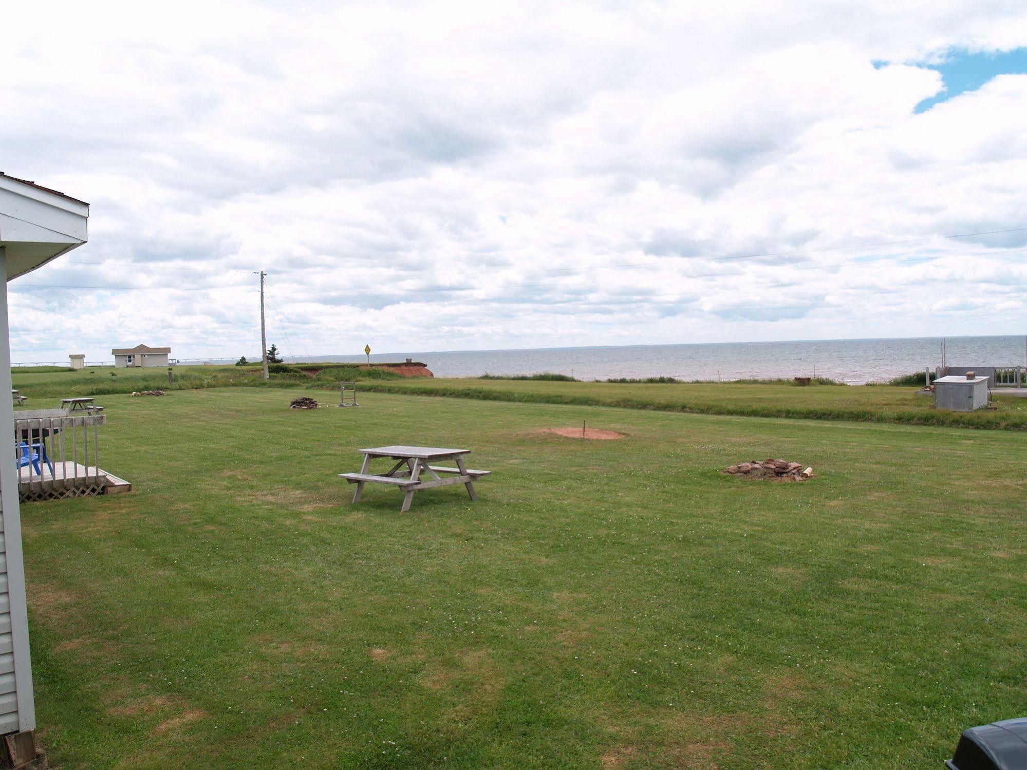 Cottages On Pei-Oceanfront Bedeque ภายนอก รูปภาพ